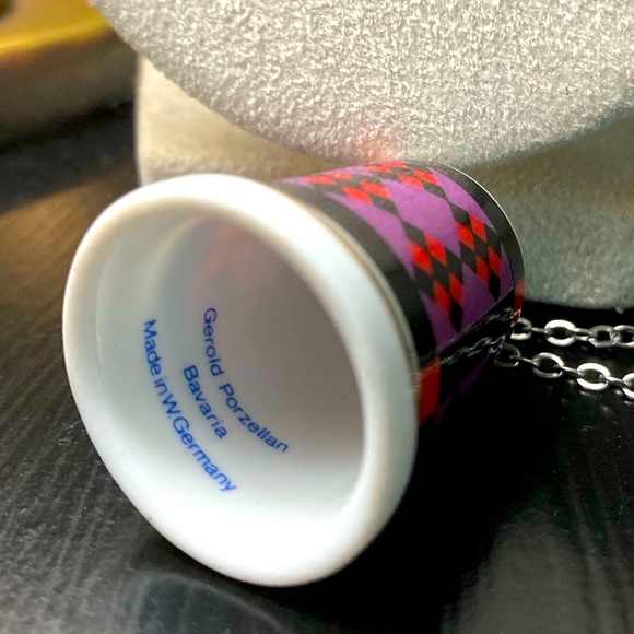 THIMBLE Necklace-GEROLD PORZELLAN TCC PATCHWORK QUILT - "NINE-PATCH BLOCK" - Picture 4 of 4